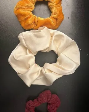 Hair Scrunchies Set thumbnail 1