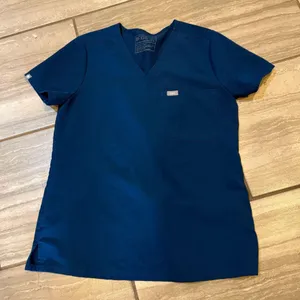 Figs Sz S Scrub Top! No Free Shipping:( thumbnail 1