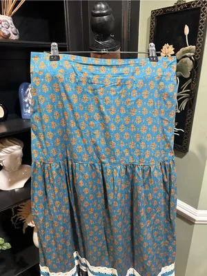 Luna Moon Blue Patterned Skirt with Lace Trim – Size Medium (NWT) thumbnail 3