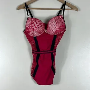 Daisy Fuentes Lace Geometric Bodysuit Red Sexy Underwire Lingerie Size M thumbnail 2