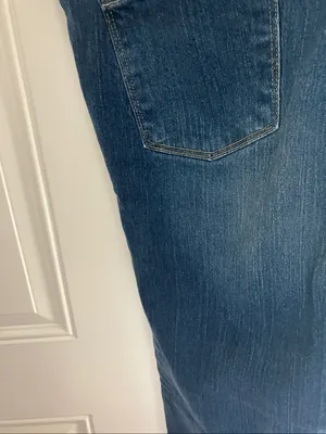 Old Navy Ladies Boot-Cut Jeans - Dark Blue with Light Wash Interior 16 Long thumbnail 13