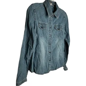 Old Navy Denim Shirt thumbnail 2