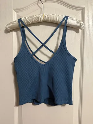 Vuori Rib Crop Tank Stone Activewear Athleisure Yoga Minimalist Gym Pilates thumbnail 3