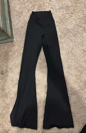Aerie Flair Crossover Leggings thumbnail 1
