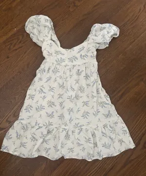 H&M White Floral Dress thumbnail 1
