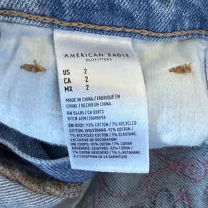 American Eagle Cut Off Women Mom Short Floral Pocket Embroidery Size US 2 thumbnail 6
