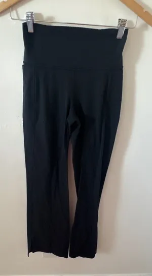 Athleta Transcend Stash Crop Straight Leg Black Yoga Pants Small Pockets thumbnail 1