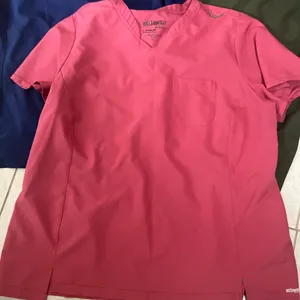 Grey’s Anatomy Evolve Scrub Tops thumbnail 3