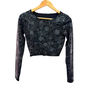 Lululemon Floral Silver‎ Foil Long Sleeve Crop Top Charcoal Grey Athletic Gym 6 thumbnail 2