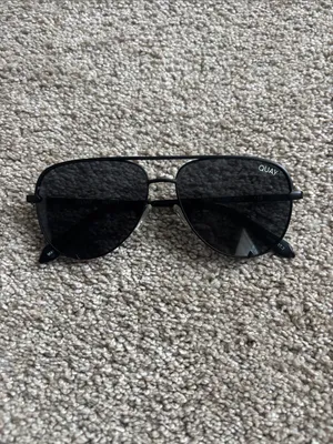 Quay Australia Sunglasses thumbnail 2