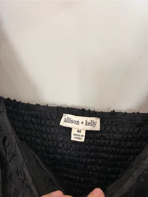 Allison & Kelly Short Puff Sleeve Printed Jacquard Dress Black M thumbnail 4