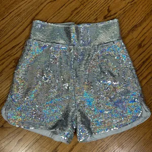 Akira | Holiday Sequin Fitted Big Booty Shorts NWT Size S thumbnail 11