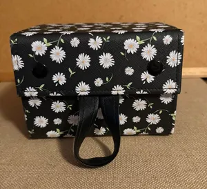 Daisy Print Compact Jewelry Case thumbnail 1