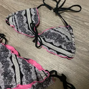 Xhilaration Paisley Floral Ruffle String Bikini Set | Black Pink White | Size S thumbnail 7