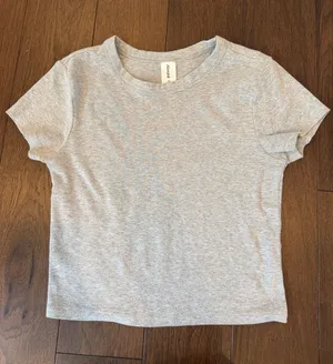 Abound Light Gray Cropped Short Sleeve Tee Size Medium - C27-174 thumbnail 1