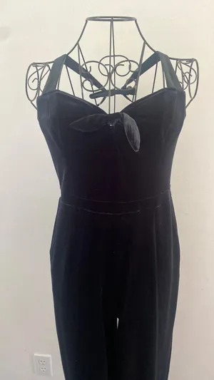 Abercrombie & Fitch velvet romper thumbnail 1