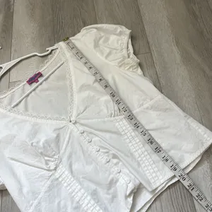 Edikted Crop Top v neck lace trim womens White medium coquette girl cottagecore thumbnail 5