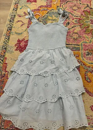 dress thumbnail 1