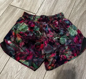 Lululemon Shorts thumbnail 2