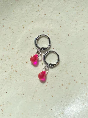 Handmade mini hot pink teardrop Czech glass simple minimalist earrings🩷 thumbnail 4