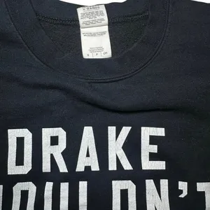 Gildan Drake Treat Me Like This Sweatshirt Small Distressed Graphic Crew Y2K Streetwear thumbnail 5