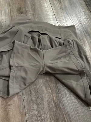 Halara SoftlyZero Airy 2-in-1 Shorts Steeple Gray Pockets Medium 4.5 inseam thumbnail 8