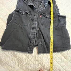 VTG Inspired Levis Denim Best Medium Black Metal Button Up 90s Y2k Light Wash thumbnail 2