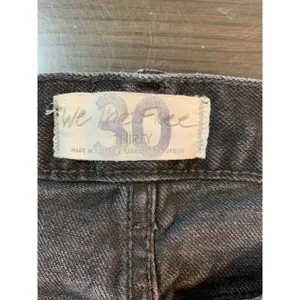 We The Free People‎ Distressed Black Jeans 30 Button Fly Denim Actual 34x29.5 thumbnail 5