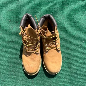 Timberland 6 Inch Premium Waterproof Boot 'Wheat' Nubuck Men’s 7 Women’s Size 8.5 thumbnail 4