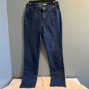 Carhartt Women’s Relaxed Fit Tall Jeans thumbnail 2