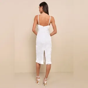 Lulus White Romantic Lace Textured Bodycon Midi Dress Sz.S NWT thumbnail 4