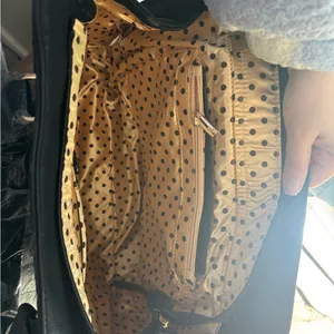 Elegant Black Satchel with Gold Details thumbnail 2