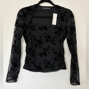 Abercrombie & Fitch Flocked Mesh Design Long Sleeve Black Beauty Floral Top thumbnail 3