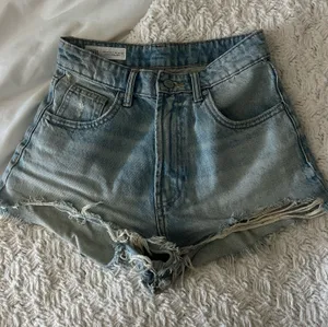 ZARA Blue Distressed Shorts thumbnail 1