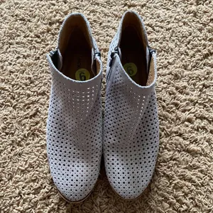 Lucky Brand ankle booties thumbnail 2