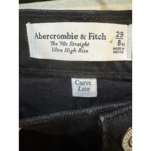 NEW Abercrombie Curve Love '90s Straight Ultra High Rise Black Jeans Size 29 8 thumbnail 5