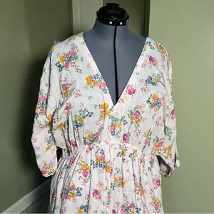 Asos Design‎ Curve Women's Plus Size 20 Dress Light Purple Pink Floral V-Neck thumbnail 2
