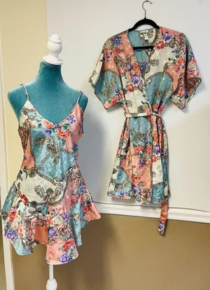 Cinema Etoile Vintage 2 Piece Nightgown Kimono Robe Set Floral Chain Print M/L thumbnail 1