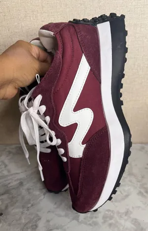 Steve Madden Campo lifestyle sneakers in wine thumbnail 1