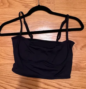 Alo Tank Yoga Top thumbnail 1
