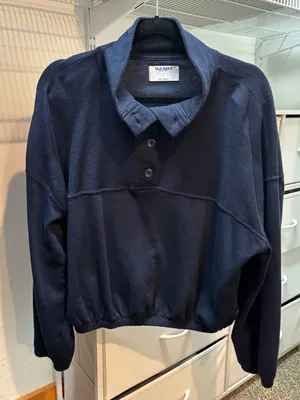 Old Navy Women's Navy Button-Collar Cropped Pullover Sweater thumbnail 1