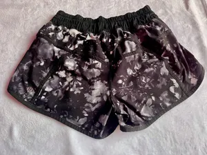 Lululemon Black & Gray Camouflage Shorts-Size 6 thumbnail 3