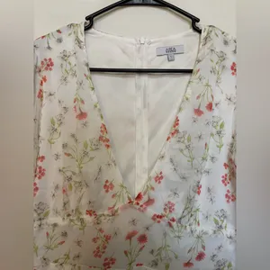 Area Stars Arya Floral Bell‎ Sleeve Dress Size Large thumbnail 4