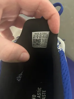 Adidas Ultraboost Shoes thumbnail 4