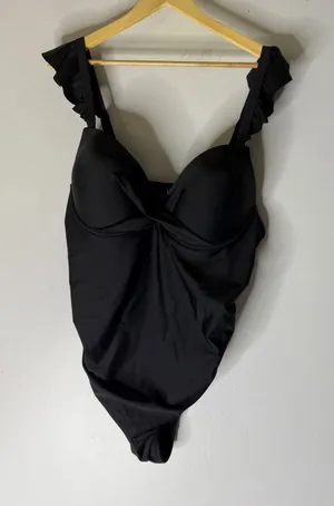 NWT cupshe black one piece swimsuit rufle straps‎ 4X thumbnail 1