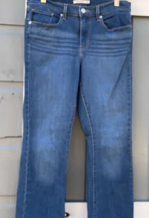 Levi's Women's Boot Cut Jeans‎ in Classic Blue thumbnail 1