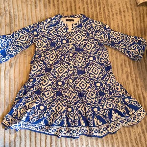 Calessa Blue‎ White Ikat Damask Tiered Cotton Mini Dress L Lined Flare Sleeve thumbnail 2