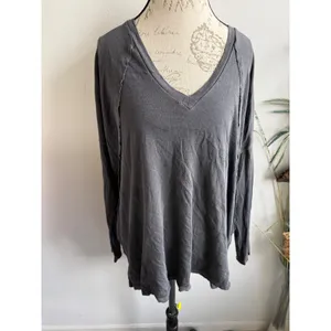Free People Distressed V Neck Long Sleeve Cotton Top Charcoal‎ Gray Size S thumbnail 2