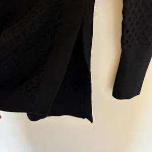 Athleta Merino Wool Blend Honeycomb Knit Pullover Sweater Minimalist Black Small thumbnail 6
