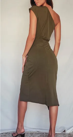 Lulus Green One-Shoulder Midi Dress thumbnail 2
